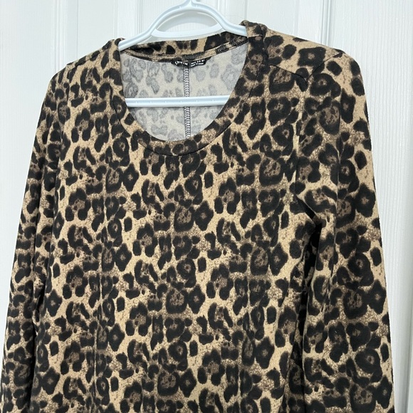 Dress - Picture 3 of 5